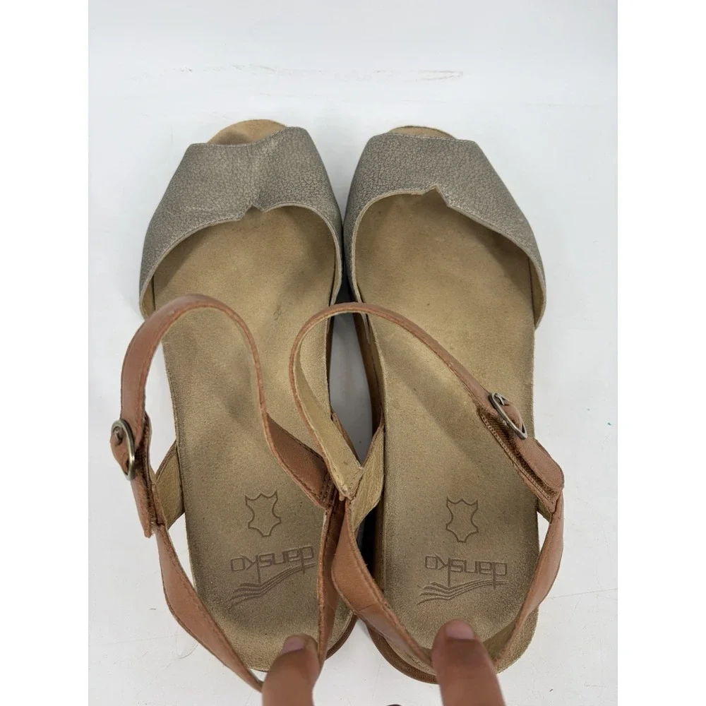 Dansko Cass Peep Toe Ankle Strap Wedge Sandal Plantino Tan Leather Womens 40/10
